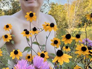 Another alluring wildflower look