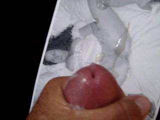 mmmm 
nice dick, wish you cummed on my pic or even better my;)