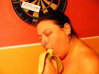 hmmm so damn sexy - hubby says you can suck on his banana any time you like x