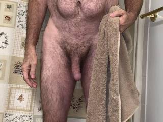 If the internet and ZOIG had been around when I was 18, I would have been showing my young self nude and my huge erection of 7 1/2 inches. How age takes away the prime of life and nature’s gifts.