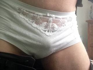 wife\'s big white knickers