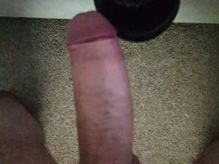 Mmm who want to see shoot a huge load of cum?