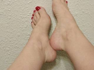 Red polish on sexy toes what do you think?