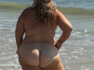 Bare butt at the beach