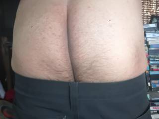 oops pants slid down
