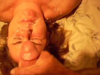 she loves me jerking off on her face