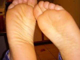 Wife did something she wasn\'t told to do so I fuck her feet