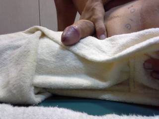 Love these towel pics! Relaxed and sexy!