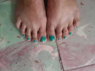 My feet..... what do you think.