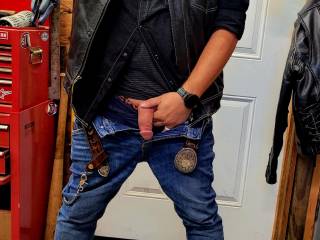 Getting ready to go ride. Thought this would make a good pic. Any girls want a ride?