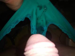 Oops..i got my gf new thong wet