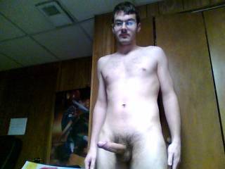 Just a nice nude photo of my upper body and my dick. I am very tall.