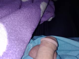 My small cock wants to be sucked