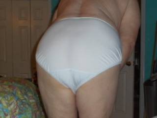 My gf\'s nylon panties, soft & sexy, they make me drip