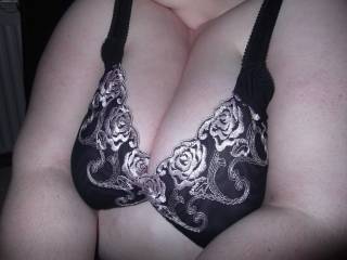 my wifes amazing cleavage