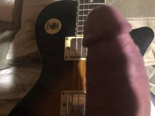 Hope you like my guitar !! 💋😜