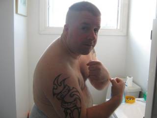 this is me looking to hook up