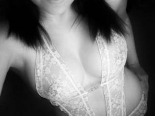 seriously hot lingerie selfshot!