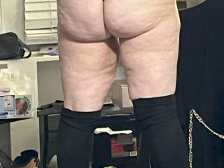 She\'s showing off