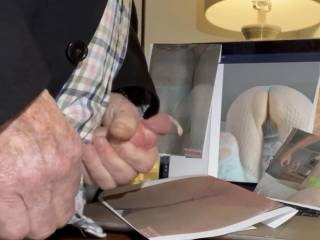 TRIBUTE GALLERY: the moment i surrendered to wellhungtongue\'s lovely ass.