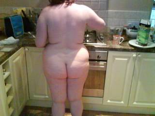 wow what could a guy ask for more woman naked cooking that the life