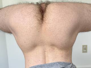 Hmmmmmm… I wonder what you could do with my ass in the air like this