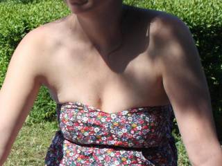Take a walk with my favorite dress without panties to show off my pussy