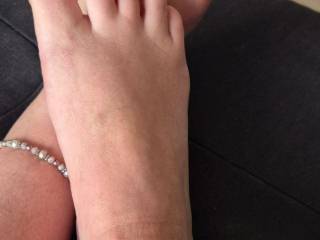 feet