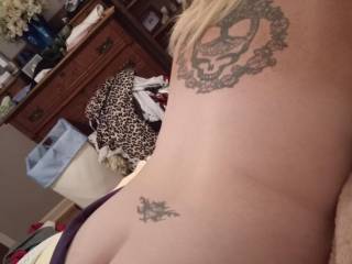 Backside view is always so very nice