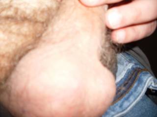 I love having my balls licked, is there anybody willing to help me out?