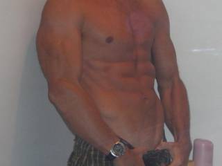 Man, solid muscles and hard stomach. Oh yeah show the rest.