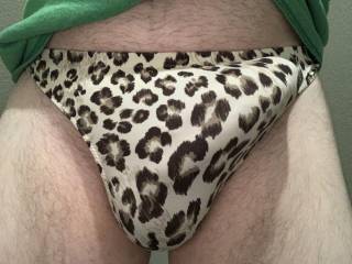 Leopard print VS thong panties