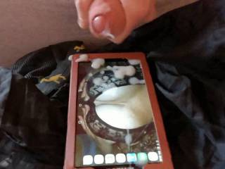 I loooveee giving cumtributes, cocktributes and writing your name on my 8 inches cock