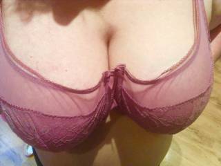 I do love a flash of my wife's bra in the morning and hope you all do to