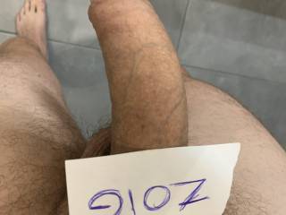 Ready ti wet some pussy... Someone can help me?!
