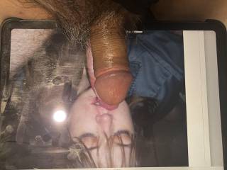 How about sucking mine too binastycouple 🙋🏻‍♂️👿🔥😋🌹