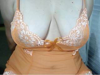 Do you like the orange lingerie I wore in the zoig video chat?