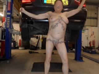 Hi all
here I am in my hubbies old workshop, could never understand why he has so many customers#.
horny comments welcome
mature couple