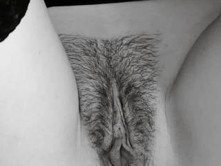 My old hairy pussy ... would you like try it? ❤️