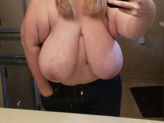 Texas big titty has some large hangers