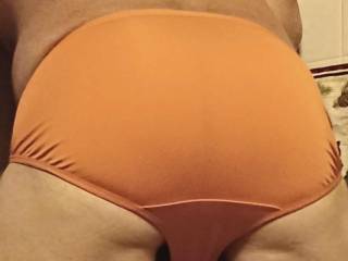 My ass in panties does it look like a womans?as good?would you?