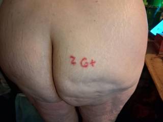 her ass with the tattoo i did in chat