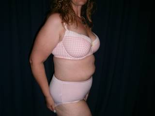Some \'soft\' bra and panties pics (hope it makes some of you \'hard\')