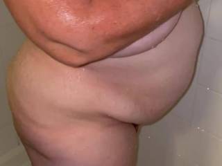 Who else enjoys watching her shower? I had to pull my dick out and start stroking