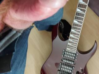 Love the music coming from my cock