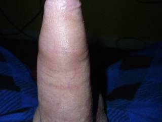 Simple man, simple penis, wondering if there are uncut cock lovers out there