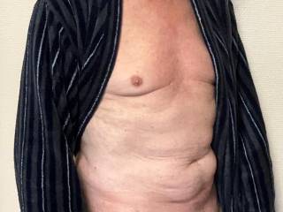 My recent amateur photos where I\'m undressed and totally naked and taken from all sides, just for the fun to show them to you.