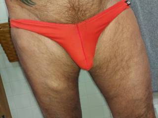 Rating men's thongs 
CockSox Red Thong.they fit great 
Looking awesome 
I rate them a 9.5
