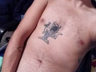getting so turned on,  any ladies want to lend a hand?