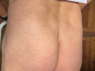 A ZOIG photo in close up of my naked ass... you like it?